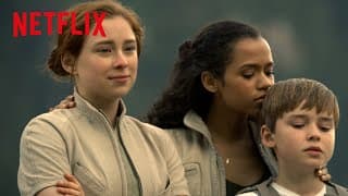 Perdus dans l'espace - Featurette : "Le voyage des Robinson" [VOST]